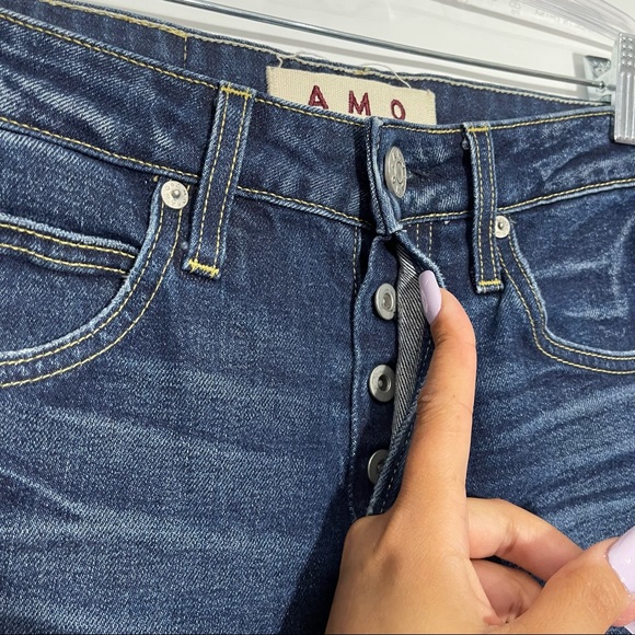 AMO Denim Babe True Blue High Rise Raw Hem - Picture 4 of 13